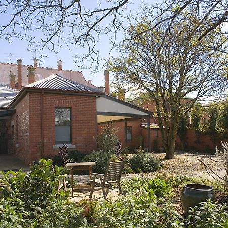 Mollisons Aparthotel Kyneton Bagian luar foto